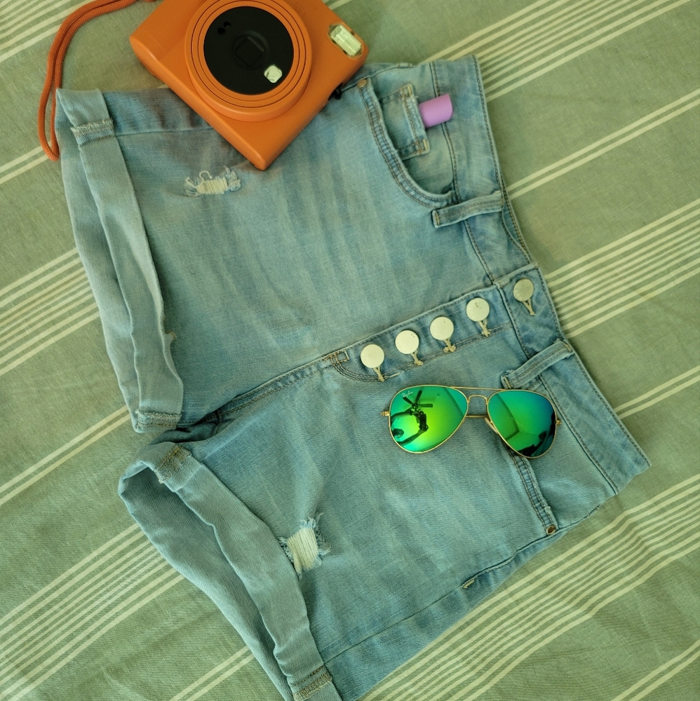 a.n.a (A New Approach) Blue Jean Shorts